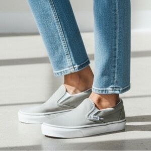 Vans “Off The Wall” Gray Canvas Sneakers Slip On Low-Top Women’s Size 7.5
